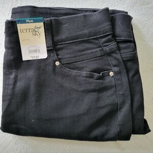 NWT Terra & Sky High Rise 0X Black Jean Capri/Short full length pants